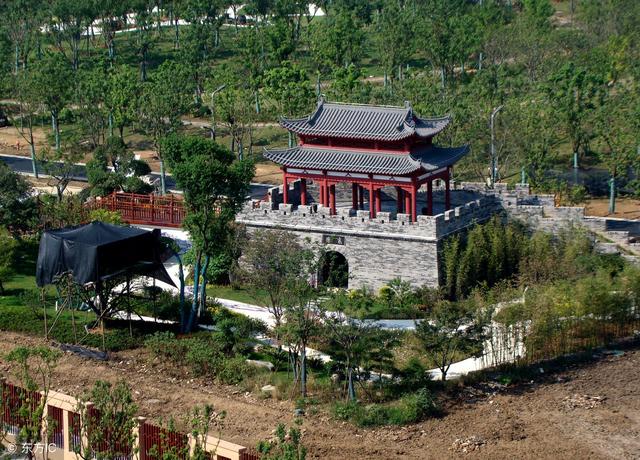 文史随笔 楚庄王不鸣则已一鸣惊人--成语的来历