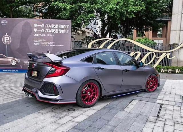 本田十代思域改装出法拉利的感觉,仿佛随时都要起飞!