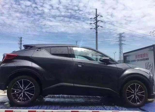 新版凯美瑞的放大版最美丰田"轿跑型"suv