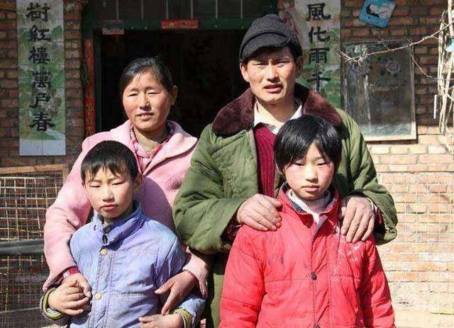 "大衣哥"朱之文现状