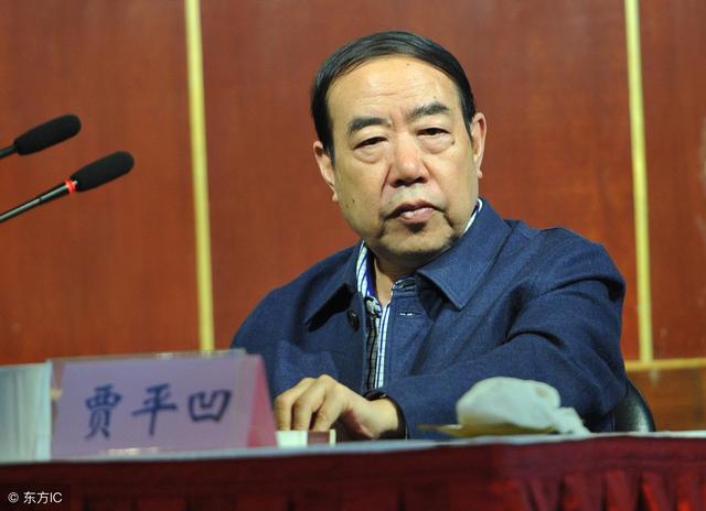 贾平凹《废都》因性描写被禁17年，从最干净沦落为最流氓的作家