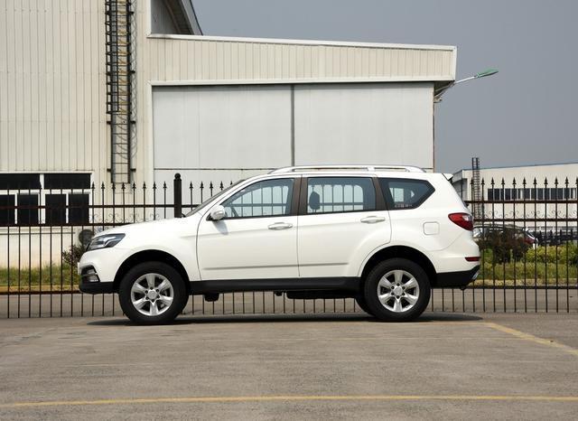 陆风5座式硬派SUV陆风X8上市, 售11.99万起, 汽柴油两种版本