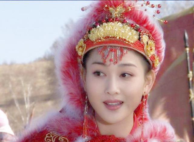 2006年内地电视剧《王昭君》由李彩桦主演,之前的版本都不够美,后来的