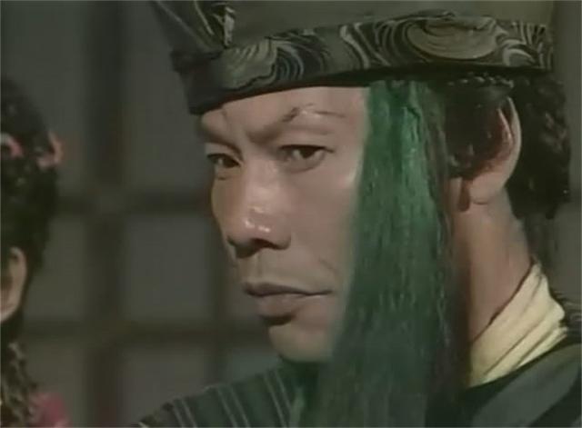 很多人说青翼蝠王韦一笑其轻功比《天龙》中云中鹤巴天石等厉害多了