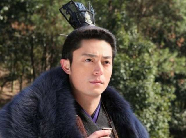 第三部《花千骨》霍建华饰演白子画,他是要匡扶天下的长留上仙,超凡而