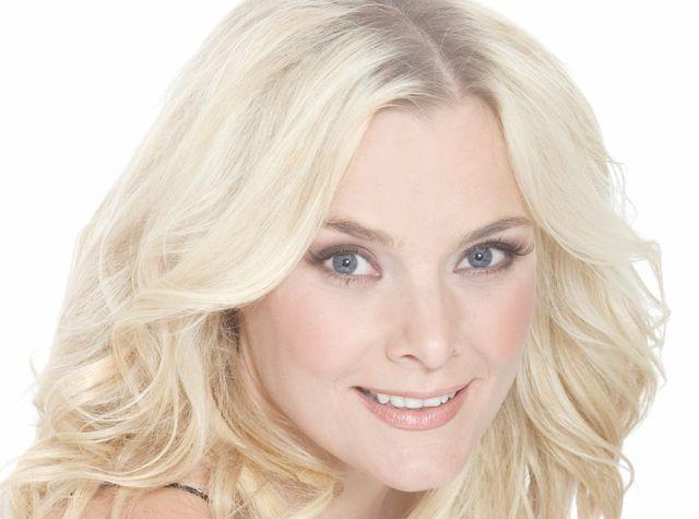 英文版《2002年的第一场雪》,太美妙了!