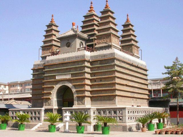 中国最窝囊的省会级城市，境内第一大第二大城市都不是它