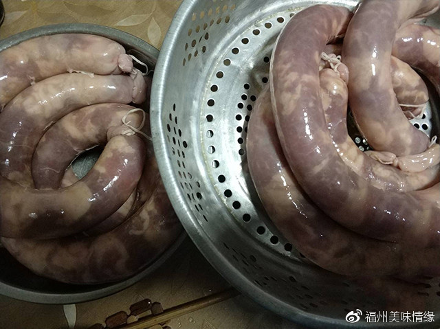 舍得农村,香肠土味道做的猪肉很棒,快过年了风干拿粉鱼被籽岷揉胸图片