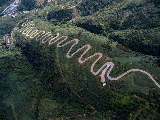 山路拐成景,曲折是人生!