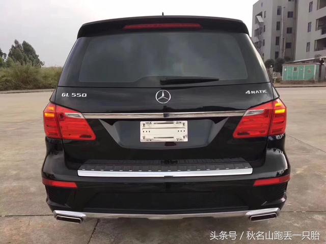 奔驰GL550售价44万 霸气SUV身份的象征
