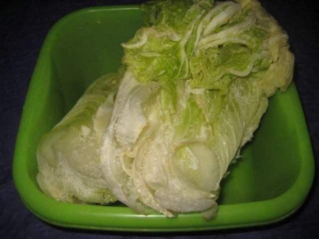 为什么东北人要把蔬菜给冻起来?原来蔬菜还可以冻着吃