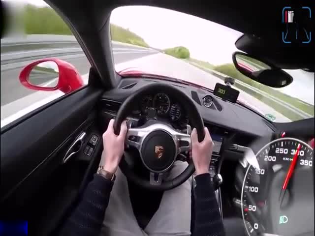 玩命时速! 盘点那些上了高速直接干到300的跑车