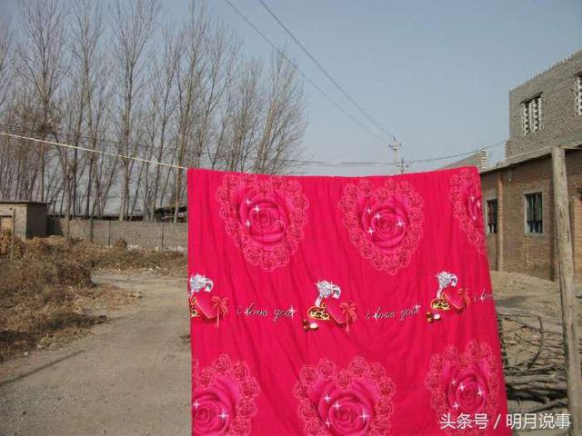 1岁宝宝半夜前胸后背瘙痒、起红包