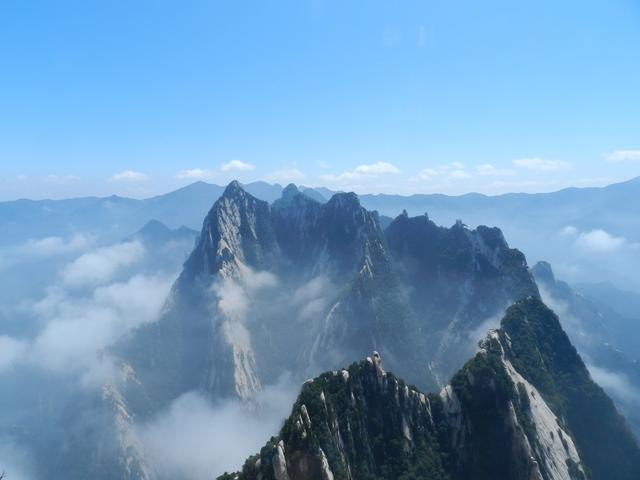 中国有两座名山,读音一模一样,令狐少侠都搞不