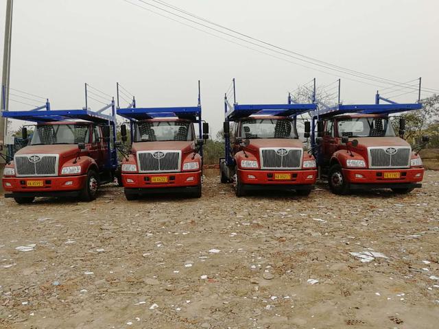 华月物流轿车托运公司打响新年第一枪