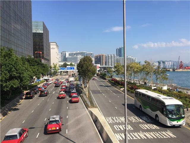 我在香港街头数了100辆车 却只看到1辆大众