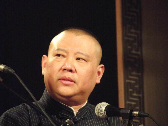 侯耀华起草侯门相声家谱 , 公开清理门户，背后有何玄机?