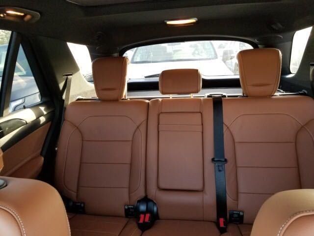 作为奔驰GLE400最为顶尖的产品它的评价都是一致好批评为何