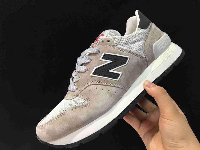 男人三四十岁可以试试这几款运动鞋,时尚又舒