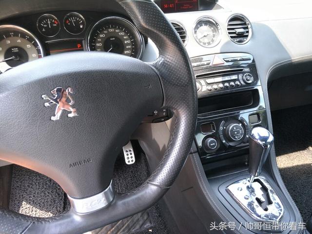 这台跑车比奥迪TT便宜,性能强悍,还买路虎?!