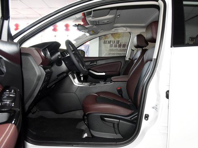 舒适性价比集一身的SUV,2.0L配备CVT变速箱售价12万