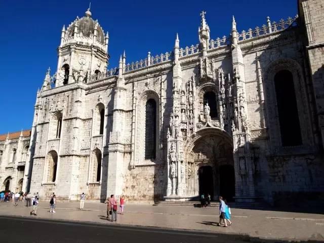 北京出发!只需半天到国外,人少景美物价还低!美