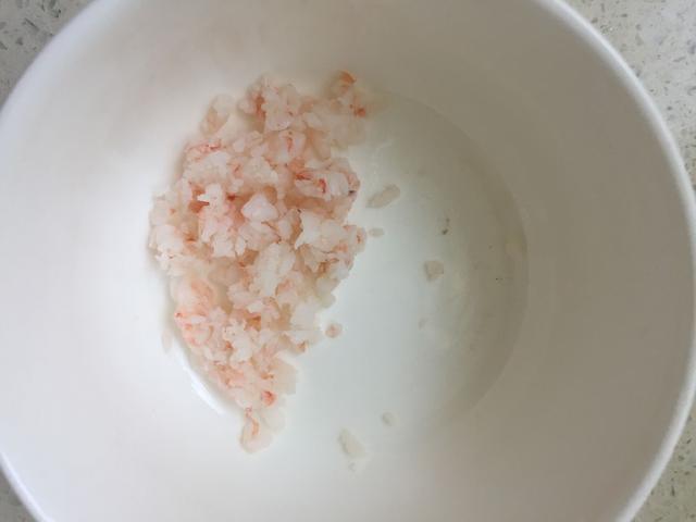 虾仁鸡蛋菠菜面条汤,一周岁宝宝超爱吃!每个宝