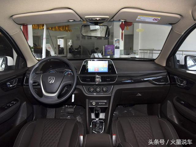 这车5万左右,还犹豫致炫烂大街吗?1.5L油耗仅3毛多