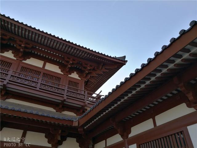 新建成的回龙寺,主体建筑古朴大方,雄伟庄严,气势恢弘,具有浓郁的唐朝