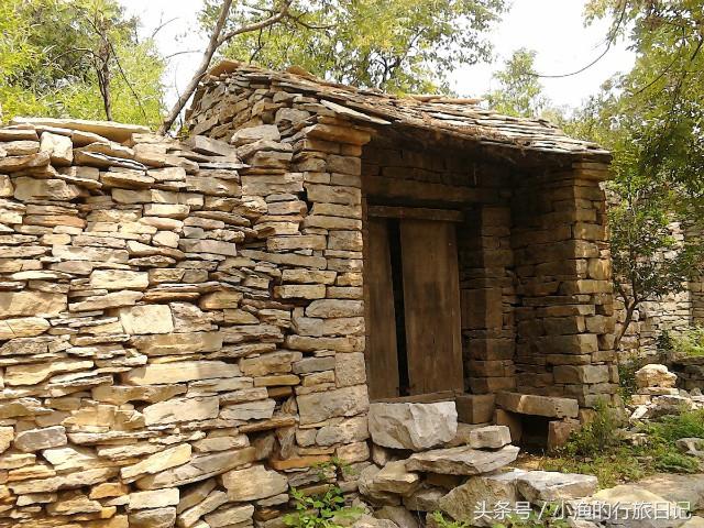 陕西这个县有点酷,4000年来用石头"叠"房子,远看就像千层饼!