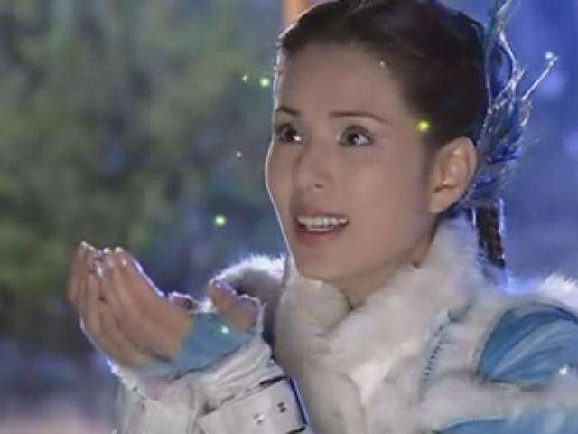 本以为《武当》是李若彤的颜值巅峰,没曾想被她丫鬟照惊艳了