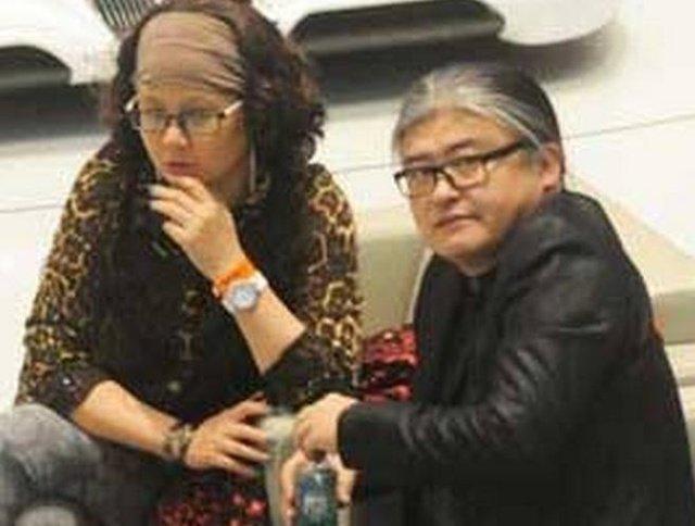 54岁刘欢和妻子素颜照曝光 结婚30年恩爱如初 卢璐全心辅佐刘欢