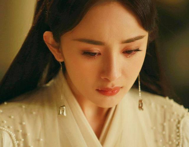 哭戏,杨幂惹人心疼,最后一位眼睛似乎会说话!