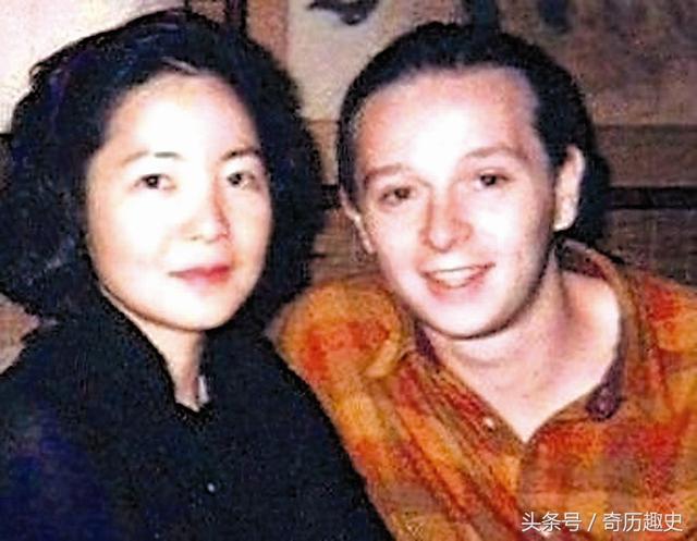 一代天后邓丽君，尸检照片流出，死因让无数人痛惜