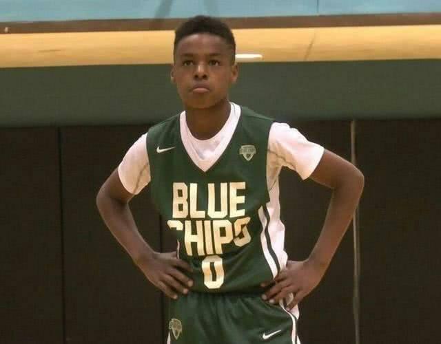 詹姆斯的儿子打篮球怎么样? 说说吧