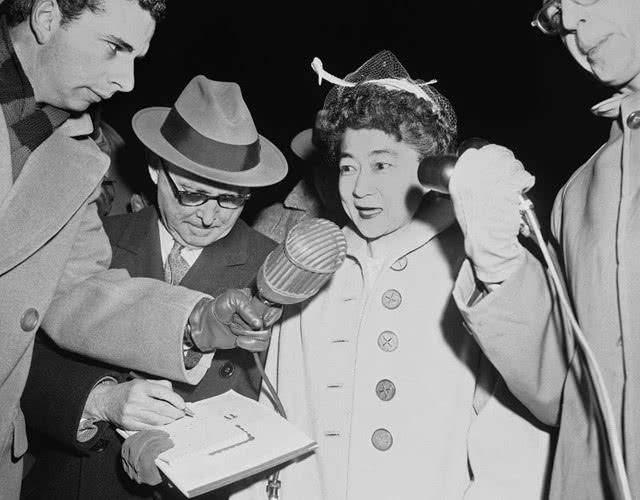 二战时期曾经让美军大兵痴迷不已,东京玫瑰其实是美国人