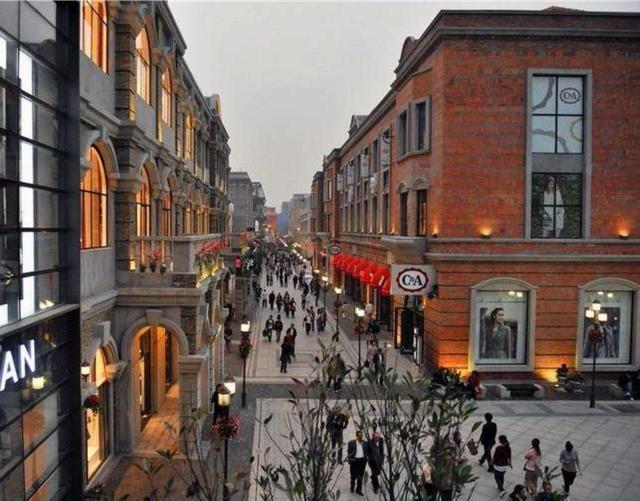 为什么武汉gdp领先成都，但反而觉得成都更像一线城市？