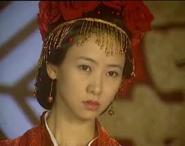 artofzoo女演员和猪