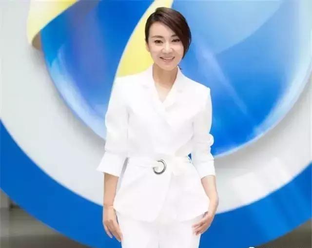 听说Y姓女星整容了，看今天的她如何惊艳路人