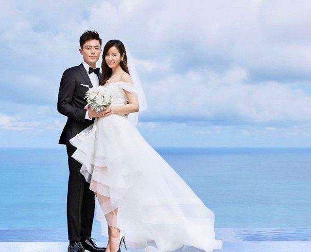 9位女星婚纱照: 赵丽颖好甜蜜, 热巴深情拥吻, 杨幂笑容动人!