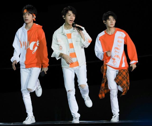 tfboys歌曲为什么会一直霸占音乐排行榜?粉丝四叶草全