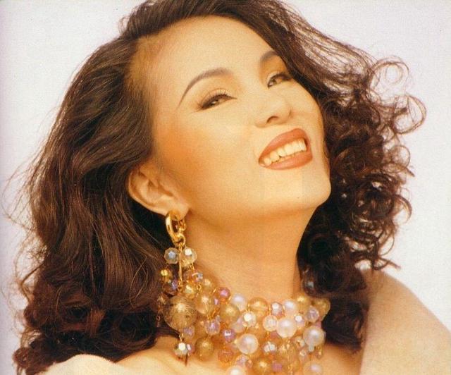 典藏金曲推荐--黄莺莺经典歌曲十二首