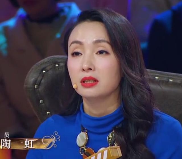 眼睛深邃有什么好处?45岁的陶虹跟20多岁时没