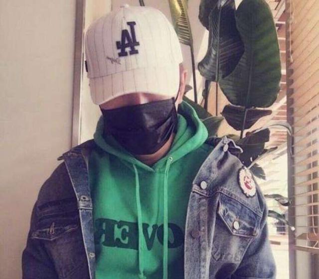 不走嘻哈风格的贾乃亮这么帅?比pgone不知道帅多少倍!