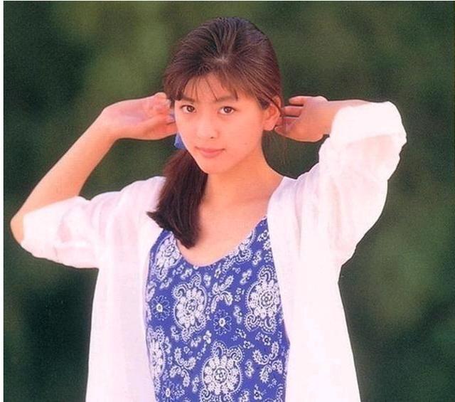 李连杰的日本红颜,最爱陈真的中山忍,44岁还没结婚美到天际