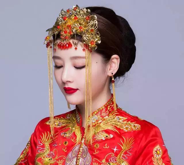 中式新娘造型显老?明明就俏皮可爱,美萌美萌哒