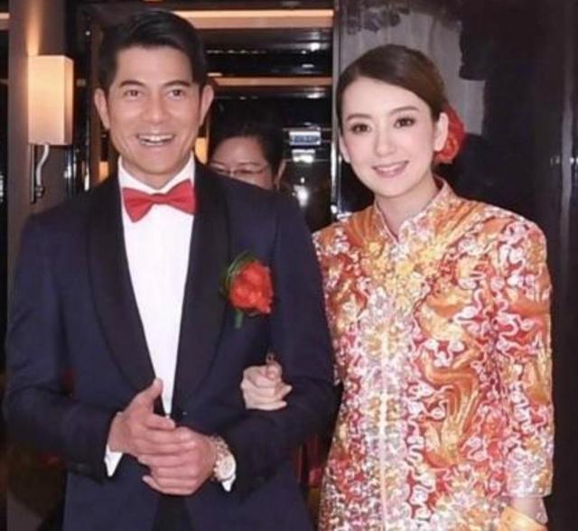 《非常完美》拒绝天王嫂方媛，如今一家三口亮相，仲尼结婚了？