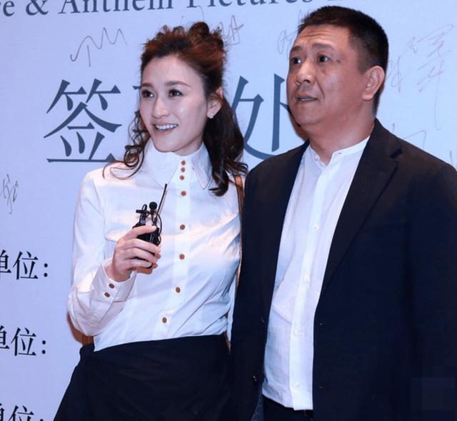李小冉隐藏多年的老公曝光原来是大名鼎鼎的他难怪一直不公开