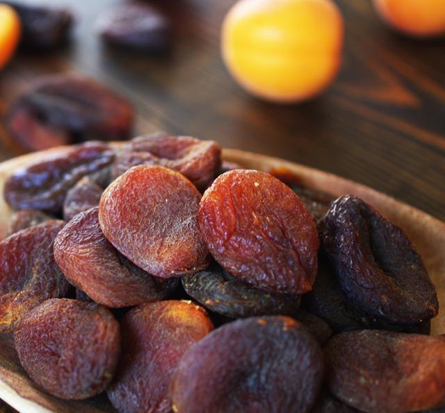 外国网友选出的17年全球排名前10的零食,中国