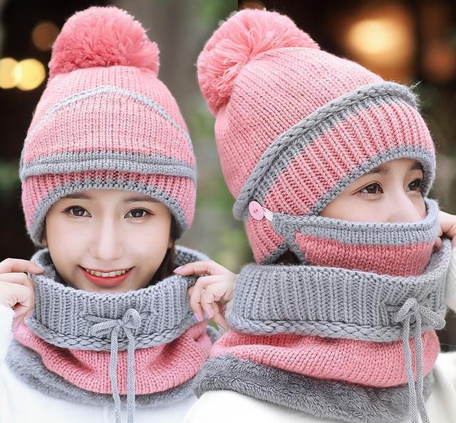 现在的帽子越来越高级,还有围巾口罩的功能,帮